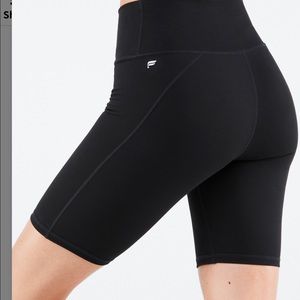 Highwaisted powerhold short 9”